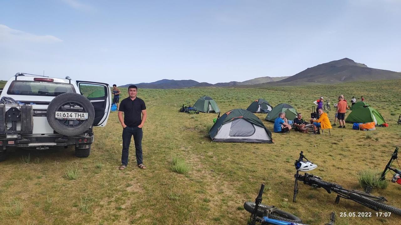 Hayat Guesthouse Nuratau Mountains Yukary-Ukhum Екстер'єр фото