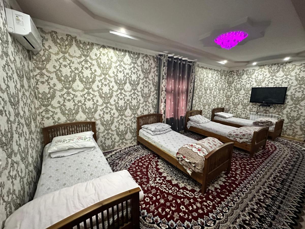 Hayat Guesthouse Nuratau Mountains Yukary-Ukhum Екстер'єр фото