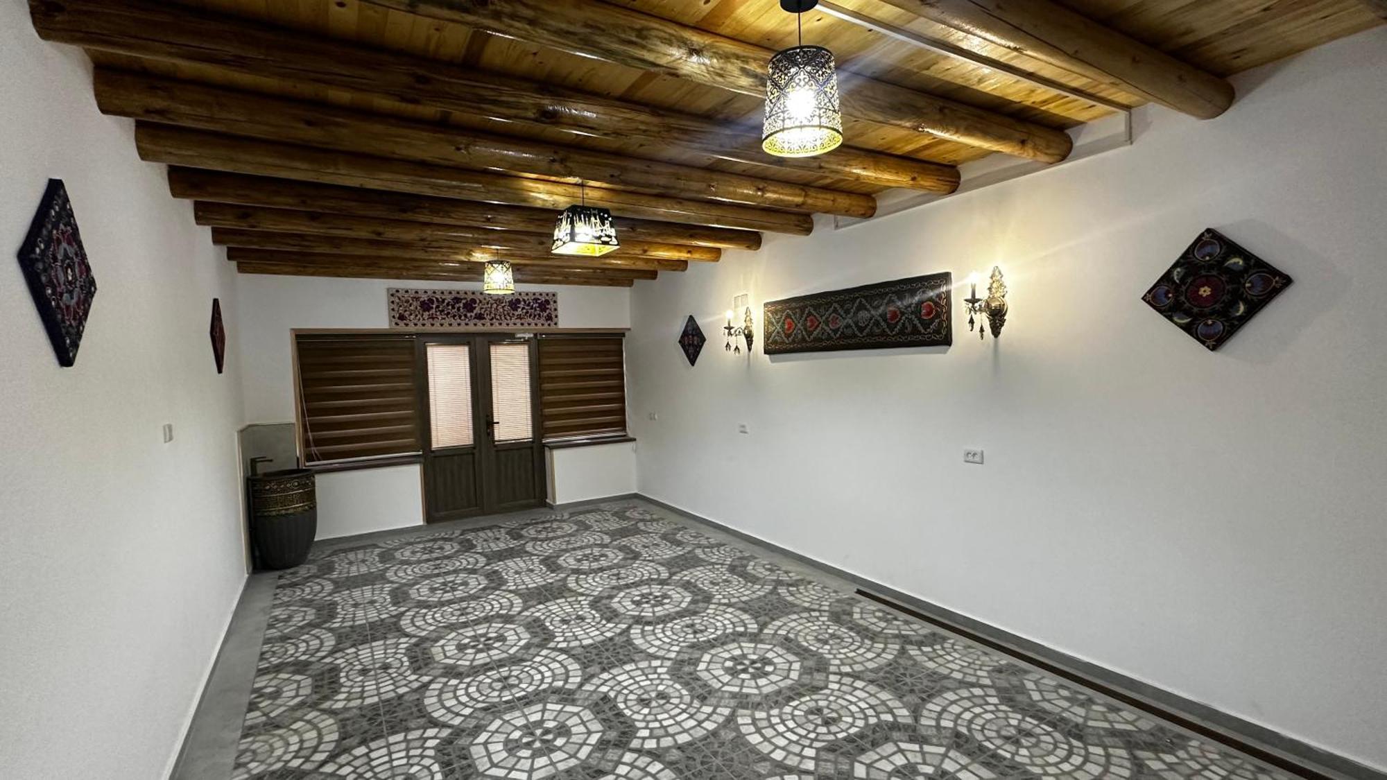 Hayat Guesthouse Nuratau Mountains Yukary-Ukhum Екстер'єр фото